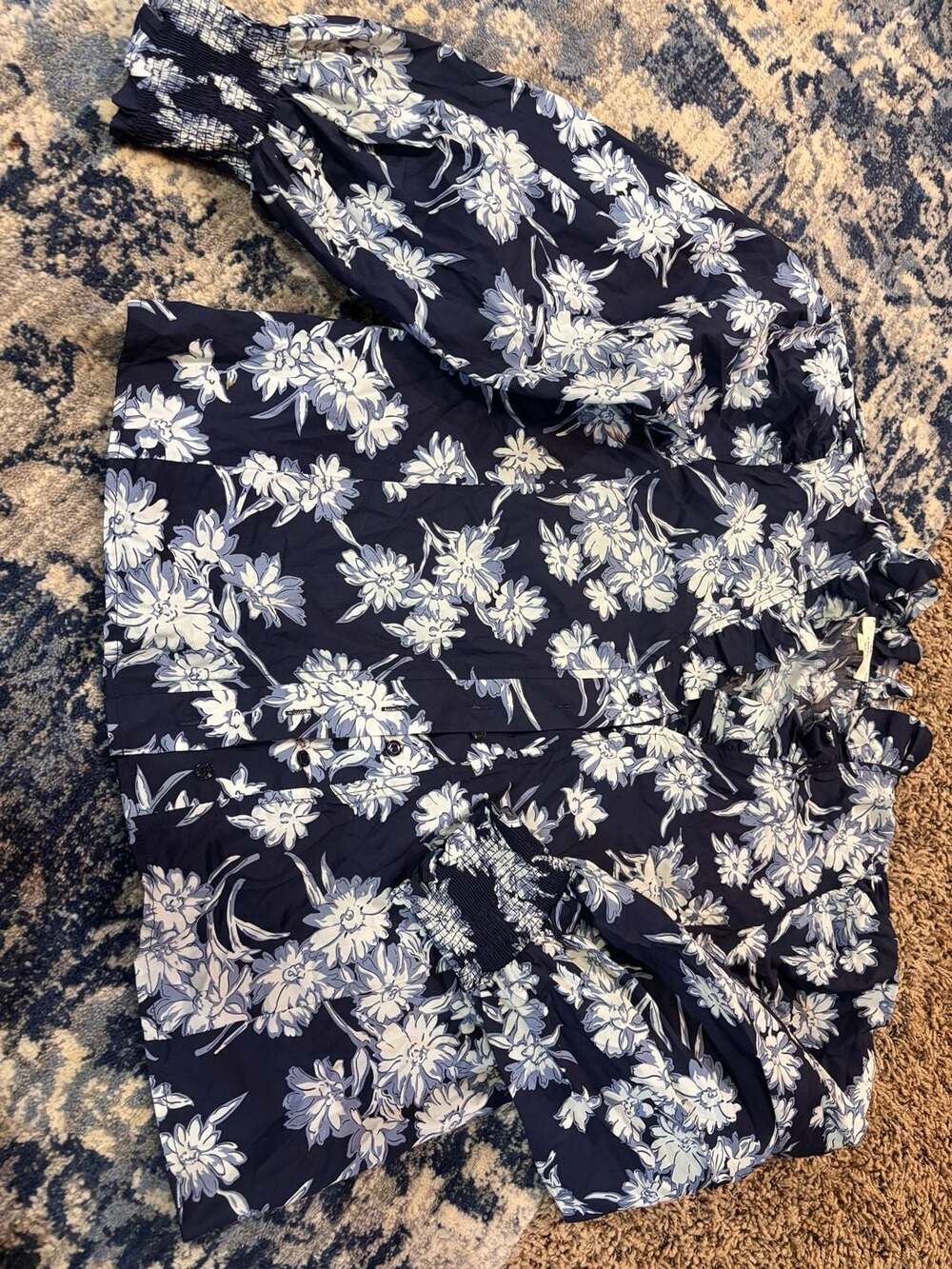Entro Floral Blouse Size L Blue White Button Down